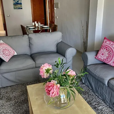 Puerto Town Centre With Balconies And Shared Pool Four Minutes From Beach Apartment