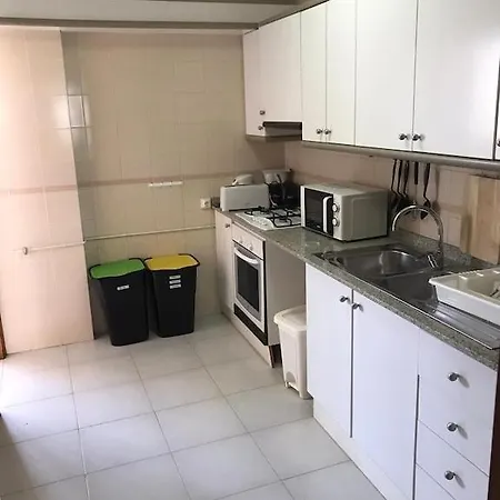 Puerto Town Centre With Balconies And Shared Pool Four Minutes From Beach Appartement